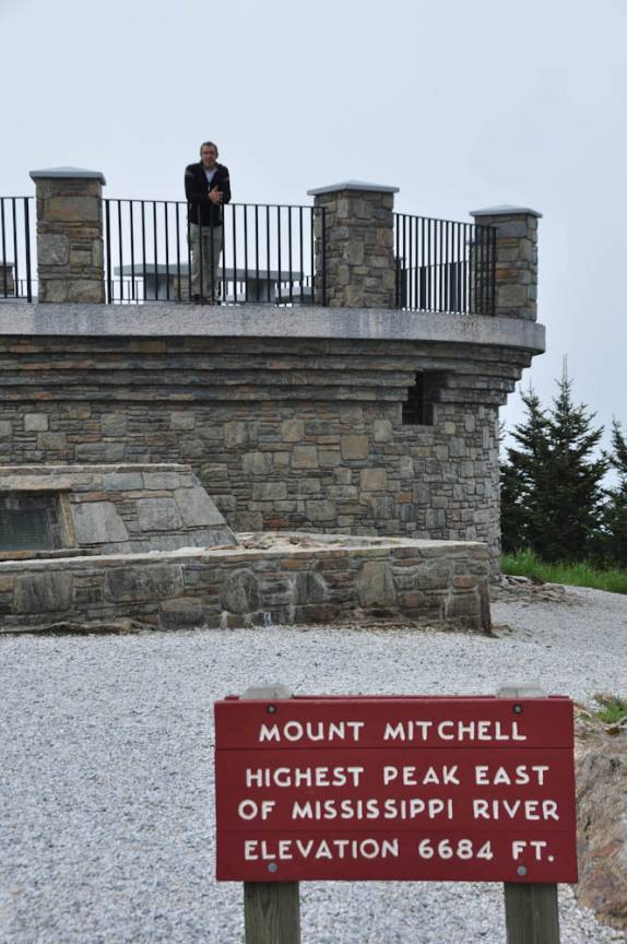 No Mount Mitchel, ponto mais alto da Blue Ridge Parkway e dos Apalaches, na Carolina do Norte - Estados Unidos
